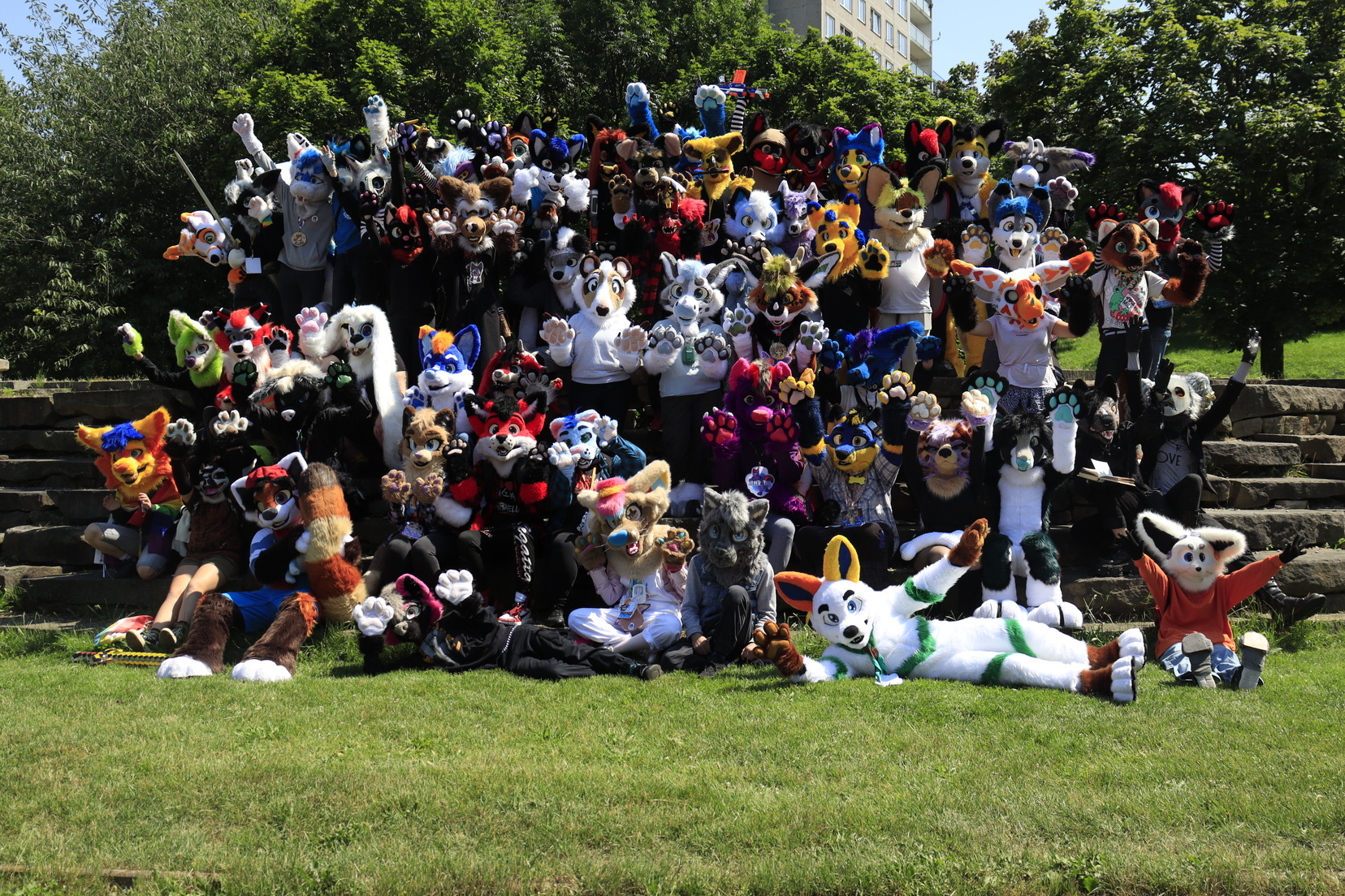 společná fotka z furry outingu pragfur 24.06.2023